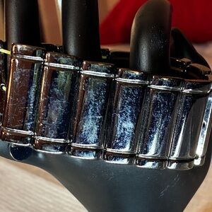 Calvin Kline Retro Hematite Bracelet In Stretchable Cord 7” Inches Long Lot# 26